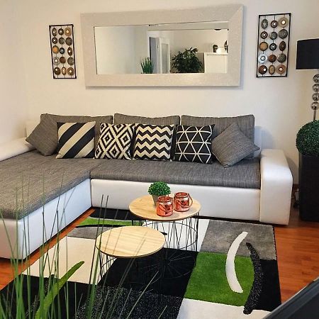 Apartment "La Lucia" - Mit Baeckerei Im Haus - Genussvoll Wohnen! Schwäbisch Gmünd Buitenkant foto